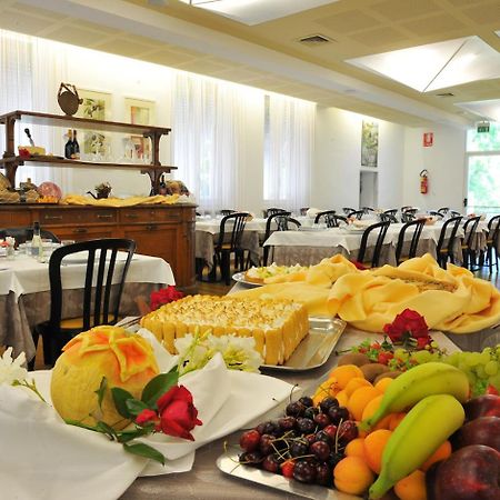 Hotel Terme Monticelli Terme Luaran gambar